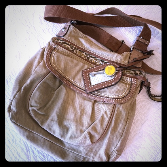 Fossil purse