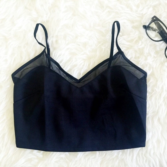 | ‼️ $10 TEMP SALE‼️ | mesh panel crop top - Picture 2 of 4