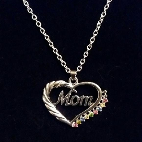 SOLD****Mom love pendant necklace - Picture 2 of 3
