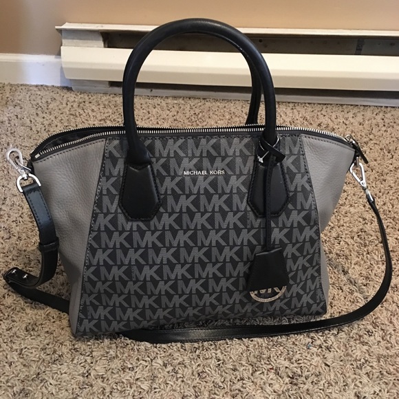 Looking for matching wallet!!