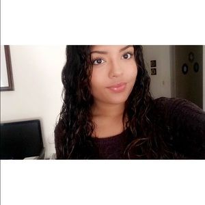 Meet your Posher, Carla