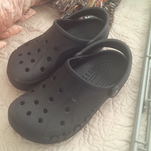 Crocs, men's size 4, women's size 6