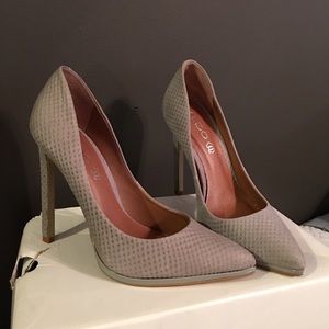 Suede aldo pumps