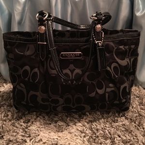Coach black shoulder bag