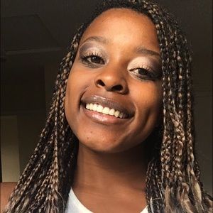 Meet your Posher, Christa