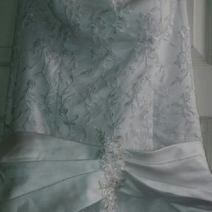 Wedding dress