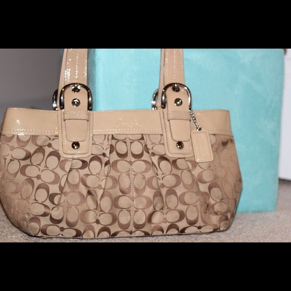 Small Coach Handbag!