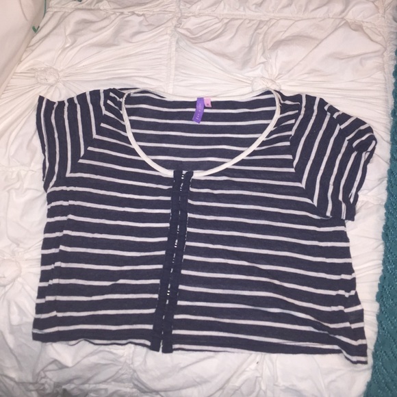 cropped top striped