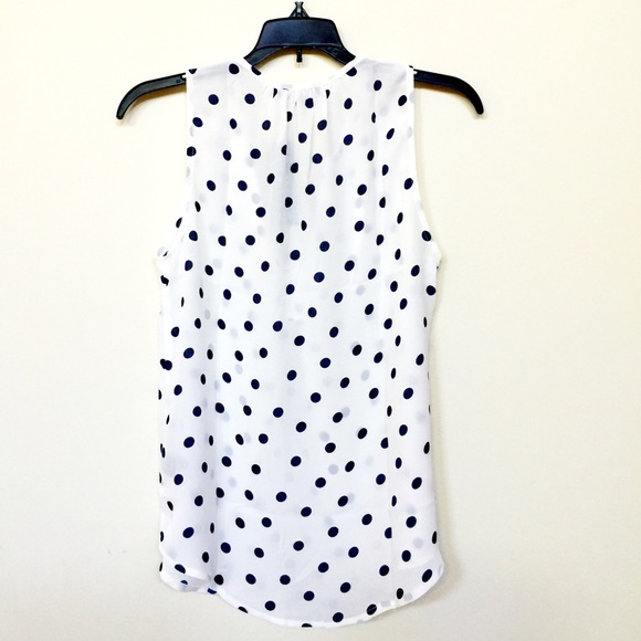 | ‼️1 HOUR PRICE DROP‼️ | polka dot top - Picture 3 of 4