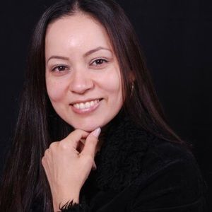 Meet your Posher, Monica