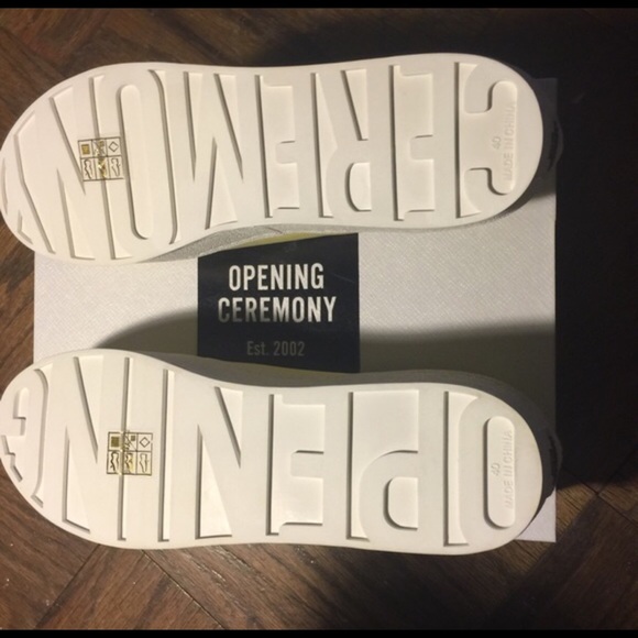 Slip-on Platform Sneaker - Picture 2 of 4