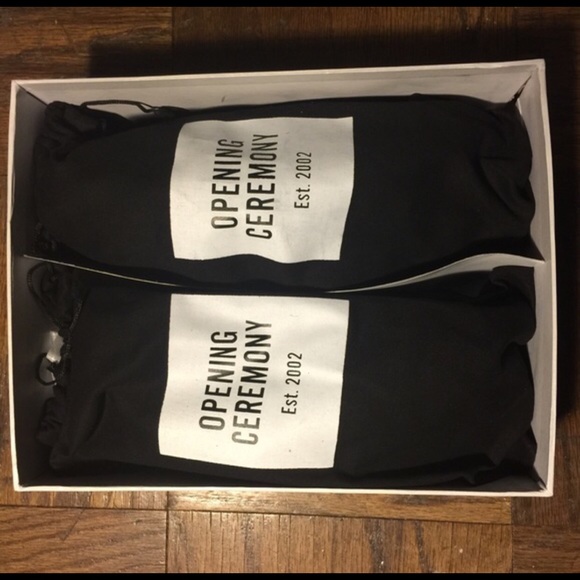 Slip-on Platform Sneaker - Picture 3 of 4