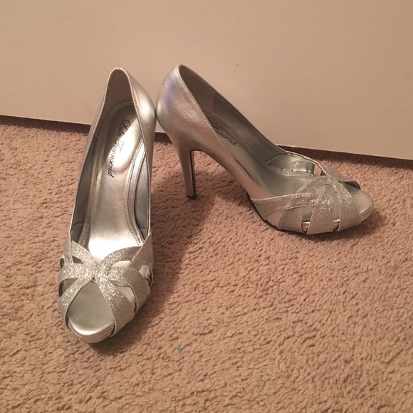 Prom shoes