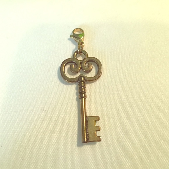 Origami owl key dangle - Picture 1 of 1