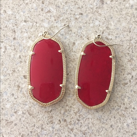 Kendra Scott Red Danielle Earrings!!