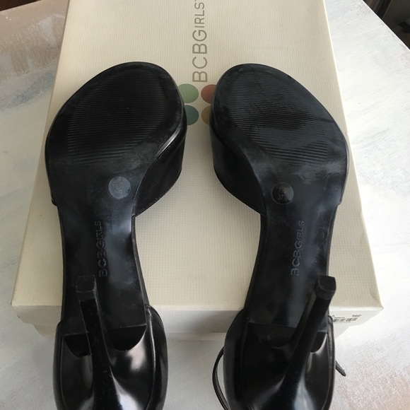 BCBG Black Round Toe Heels with Ankle Strap - Picture 3 of 3