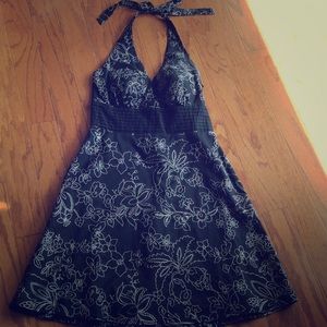 White House black-market dress