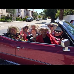 Meet your Posher, Sharon