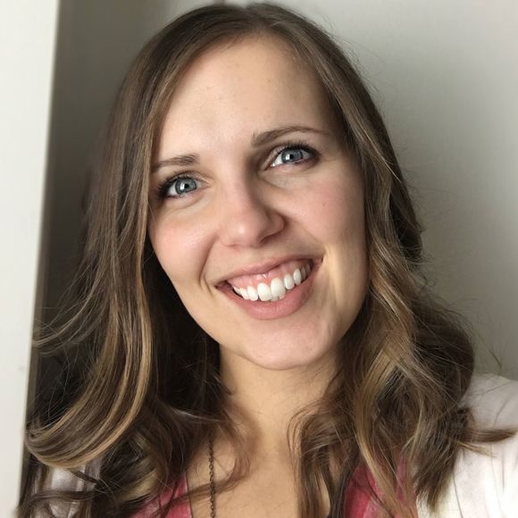 Meet your Posher, Denise