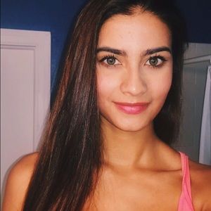 Meet your Posher, Sofia