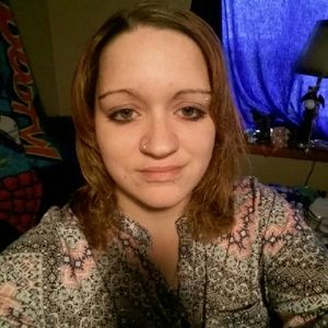 Meet your Posher, Alyson