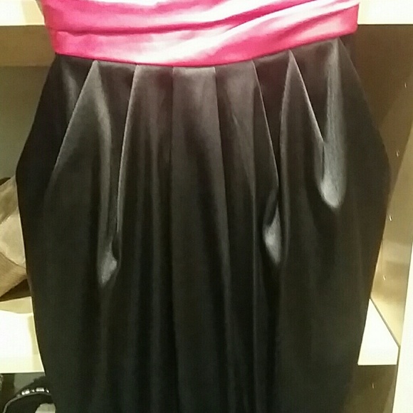 Strapless heart shaped dress - Picture 3 of 4