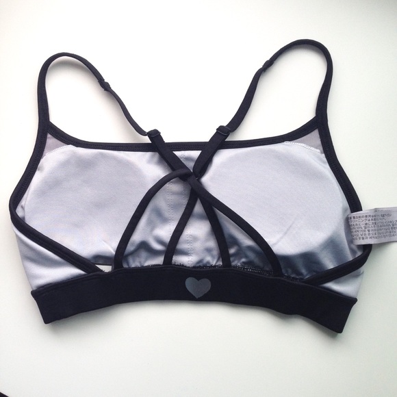 💘BOGO💘Gray Adjustable strap sports bra - Picture 2 of 2