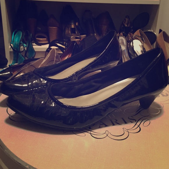 Me too brand low black  heels
