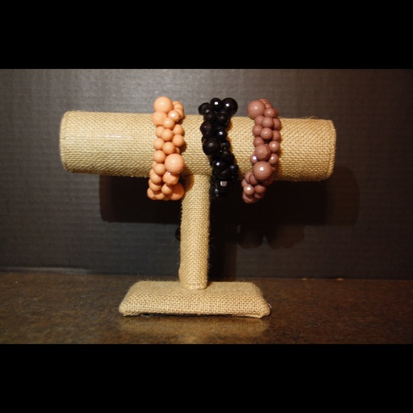 Set of three bubble elastic bracelets