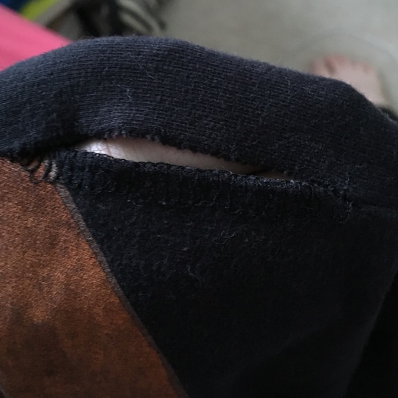 Scar Sweater - Picture 2 of 2