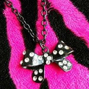 Adorable Black Bow Necklace