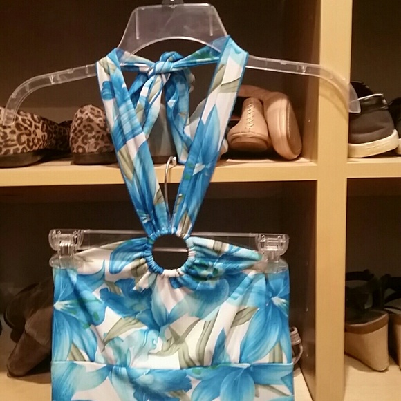 Beach ready dress - Picture 2 of 2