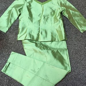 Pants and blouse set