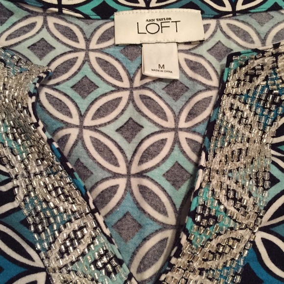 Ann Taylor Printed Long Sleeve Tunic Size Medium - Picture 3 of 3