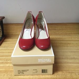 Michael Kors pumps