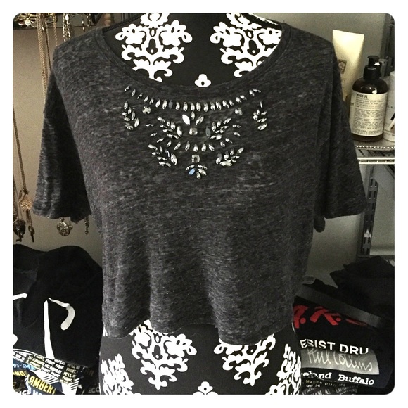 Hollister Tops - Embellished grey cropped top