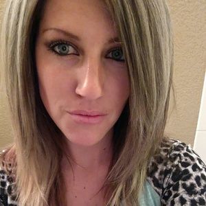 Meet your Posher, Roxanne