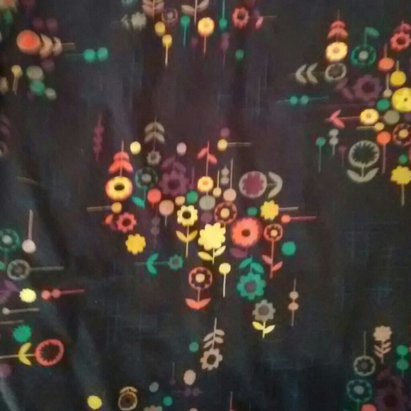 Scrub top - Picture 2 of 2