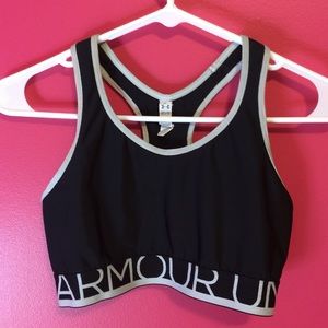 UA Lightweight Sports Bra