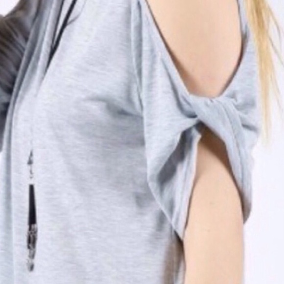 ‼️LAST‼️Grey cold shoulder twist sleeve tee - Picture 2 of 2