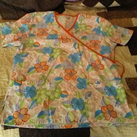 Scrub top