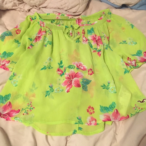 Adorable summer top - Picture 1 of 1