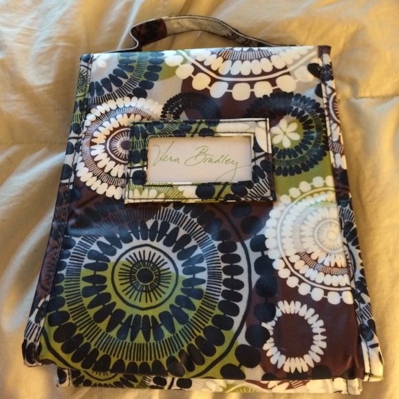 Vera Bradley lunchbox - Picture 2 of 2