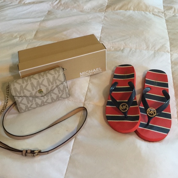 AUTHENTIC MICHAEL KORS Cross Body