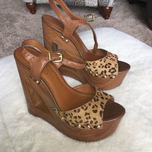 Jessica Simpson wedges