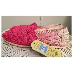 Pink Ombré Crochet Toms