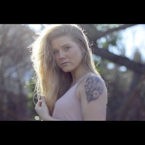 Meet your Posher, Stella