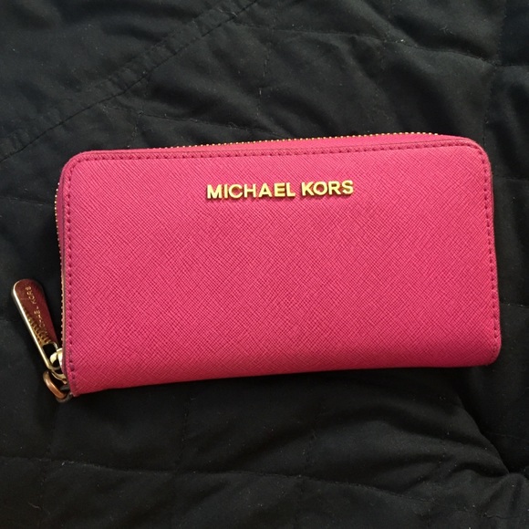 Pink Micheal Kors Wallet