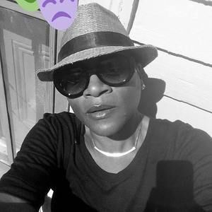 Meet your Posher, Sherell