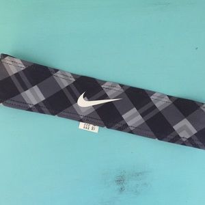 Nike headband